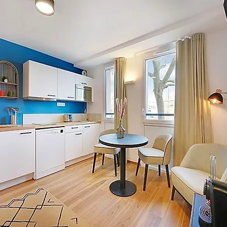 Cosy 2p Parc Des Expositions Hotel 3*