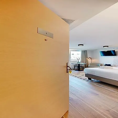 Hotel Cosy 2p Parc Des Expositions 3*